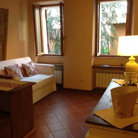 Pinturicchio, Characteristic And Comfortable In The Historic Center شقة